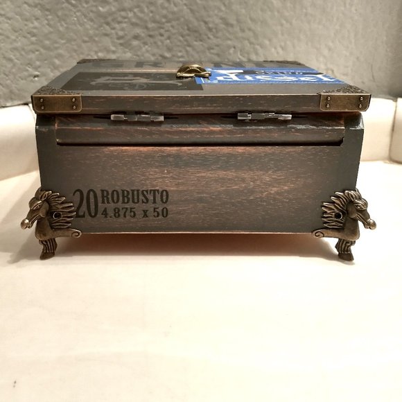 Suenos de Saundra Upcycled Rare Grind Diesel Cedar Cigar Box, ARTFUL STORAGE - Picture 5 of 15